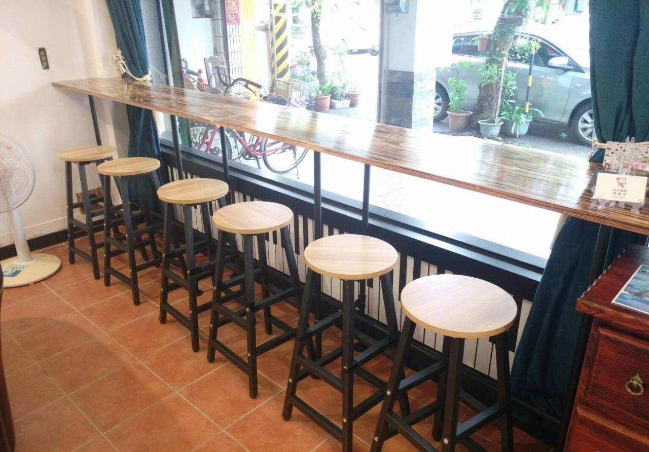 小小鋼琴家民宿&近夜市文創美食街 Città di Hualien Esterno foto